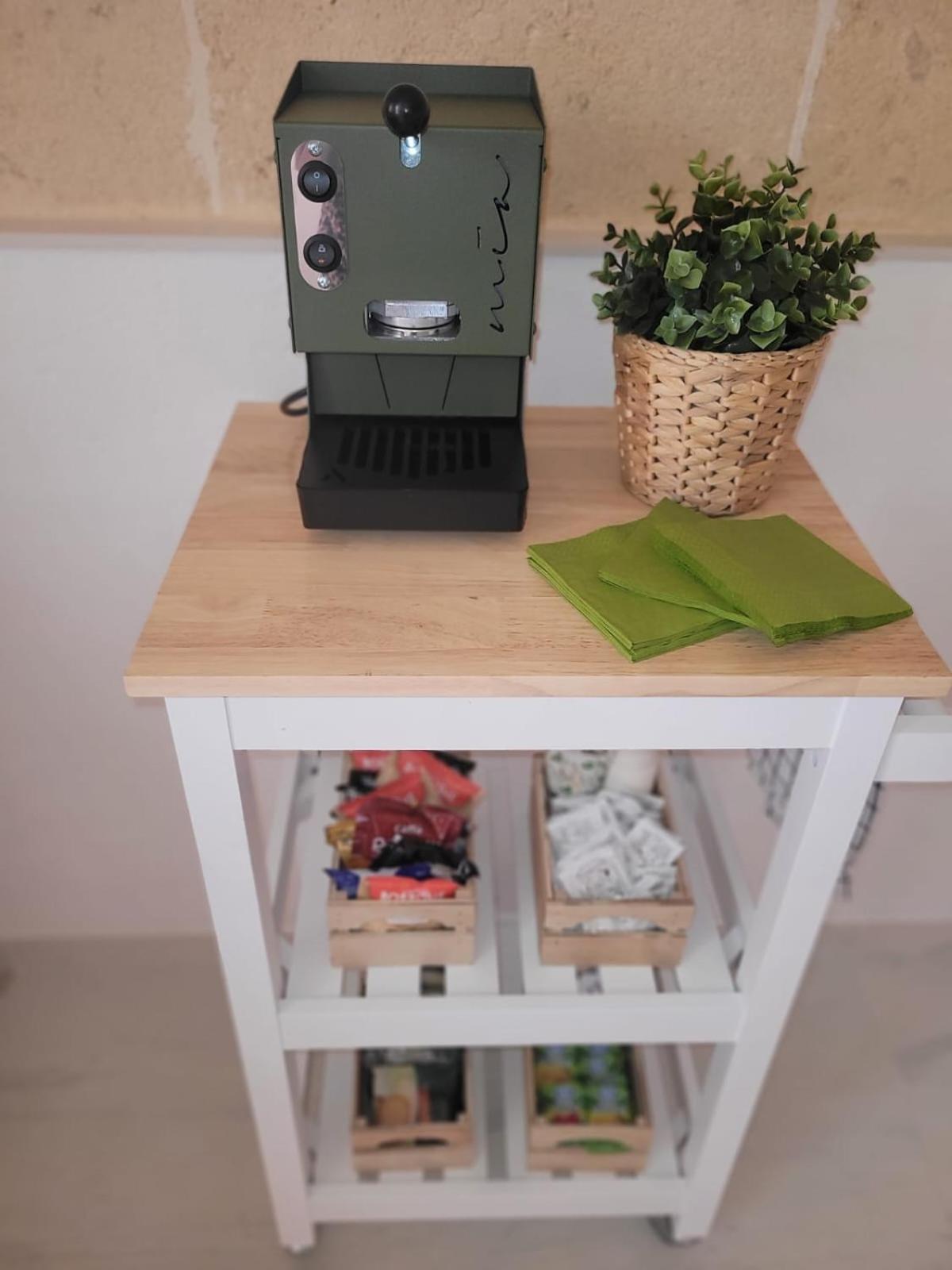 Casa Lori,73 Apartment Grottaglie Bagian luar foto